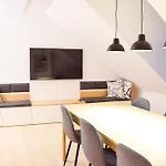 Zentral In - 3 Schlafzimmer - 6 Gaeste - Grosszuegig Apartman *