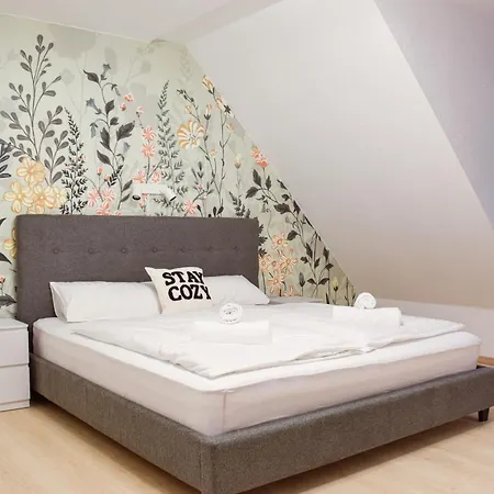 Zentral In - 3 Schlafzimmer - 6 Gaeste - Grosszuegig