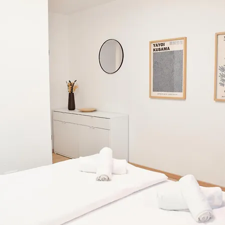 Zentral In - 3 Schlafzimmer - 6 Gaeste - Grosszuegig Кемптен